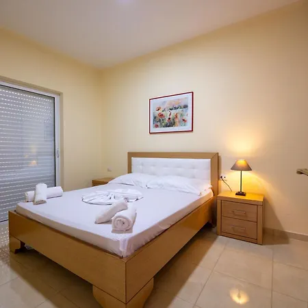 Starlight Apartment