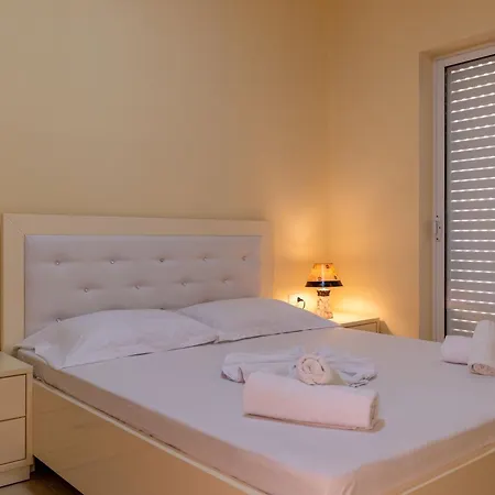 Starlight Apartment